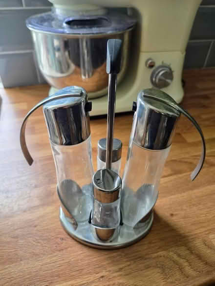 Photo of free Cruet Set (Annscroft SY5) #1
