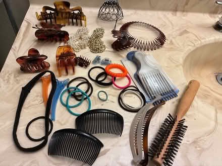 Photo of free Hair clips, combs and holders (Northwest Sunnyvale) #1