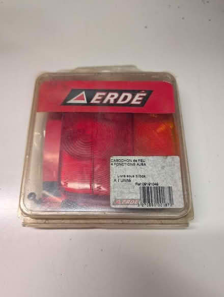 Photo of free Erde trailer replacement lens (West Farleigh ME15) #1