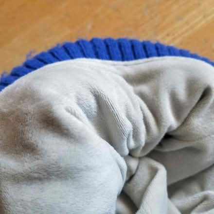 Photo of free Blue Tuque (Yonge Eglinton) #3