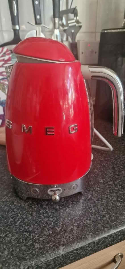 Photo of free Smeg kettle (Hartcliffe BS13) #2