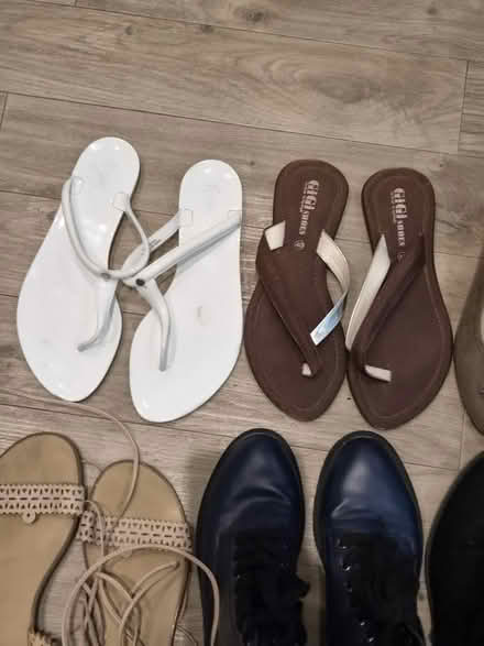 Photo of free Shoes size 6 and 5.5 (W3 Acton, London W3) #2