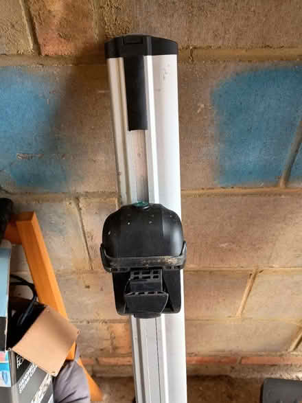 Photo of free Car roof bars (Bexhill tn40) #2