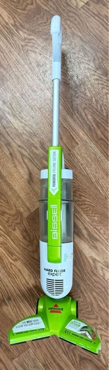 Photo of free Bissell hard floor vacuum cleaner (Valencia Avenue, Sunnyvale) #3