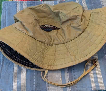 Photo of free outdoor hat (Anna st in Teaneck) #1