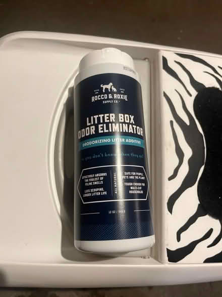 Photo of free PetSafe WiFi auto-scoop litter box (East Capitol Hill Miller Park) #4