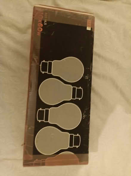 Photo of free 60w , 100 W bulbs and flood light (Chipping Norton OX7) #1