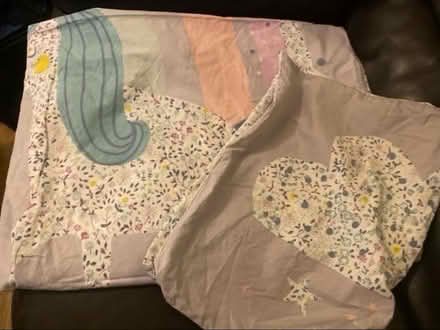 Photo of free Girls unicorn duvet cover (Cheshunt En8) #1
