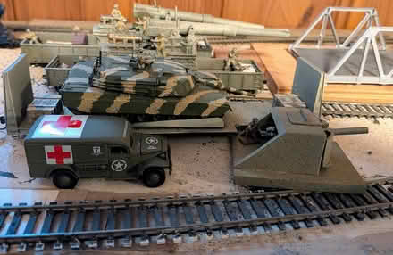 Photo of free HO scale items (Anna st in Teaneck) #1