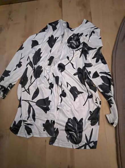 Photo of free Size L Trousers & Cardigan (North Acton) #4