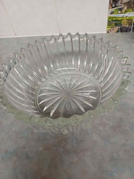 Photo of free Glass bowl for eg trifle, tinned fruit, salad leaves (Earley RG6) #1