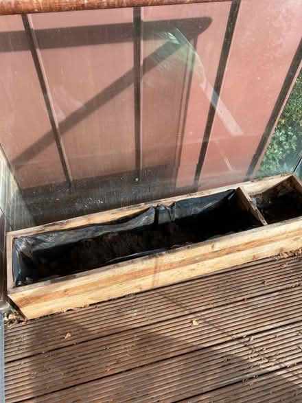 Photo of free Long wooden planter (De Beauvoir Town N1) #2