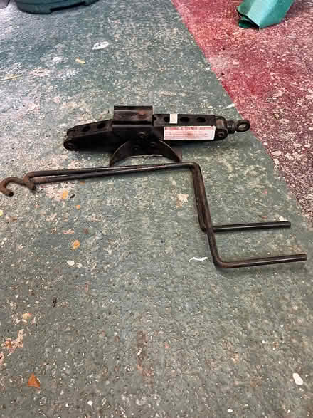 Photo of free small jack (Denvilles PO9) #1