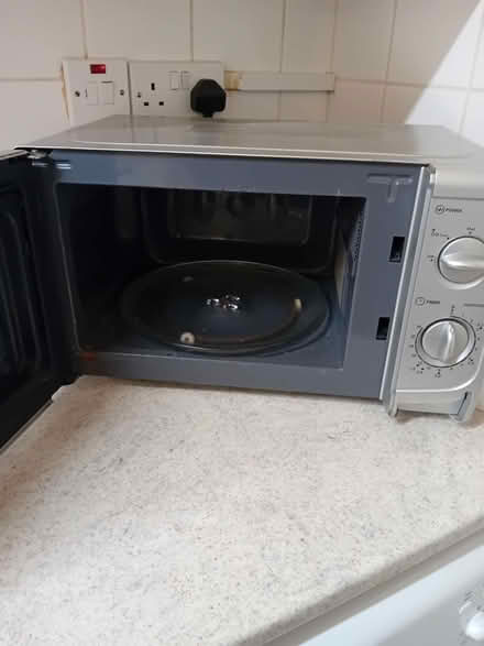 Photo of free Microwave 700W (Rose Hill OX4) #2