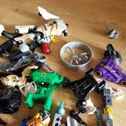 Photo of free LEGO Robot Battle Aftermath (Yonge Eglinton) #3