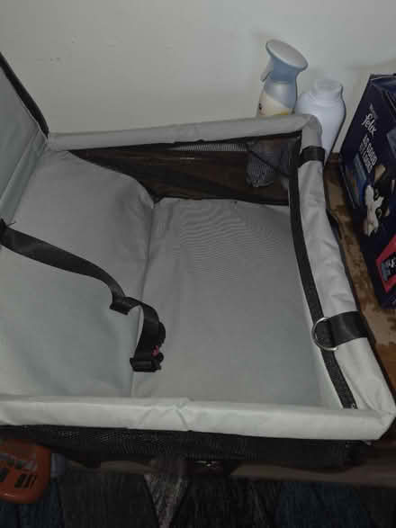 Photo of free Dog car safety seat (Southchurch SS1) #1