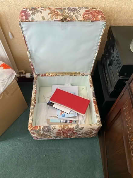 Photo of free Sturdy immaculate sofa set (Romiley, SK6) #4