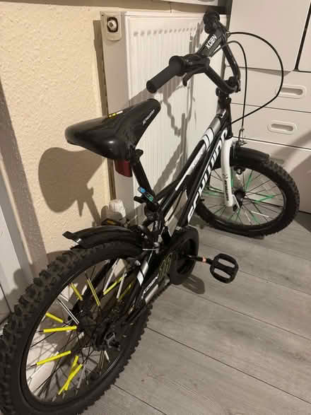 Photo of free Bicycle Black 18-Inches wheels (Battersea SW11) #4
