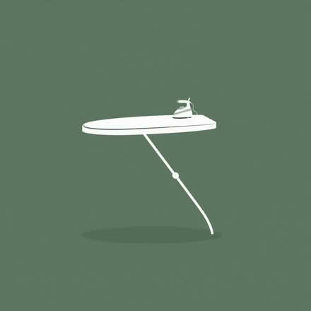 Photo of An ironing board (Small Dole BN5) #1