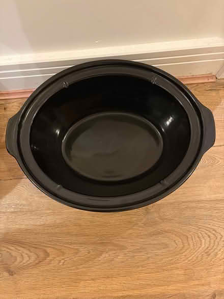 Photo of free Slow cooker (Leighton Buzzard) #3
