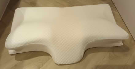Photo of free BRAND NEW memory ergonomic pillow (SW11) #1