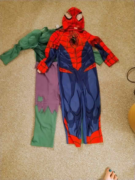 Photo of free Dress up age 5-6 (Street BA16) #1