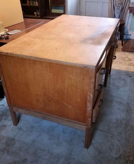 Photo of free Desk with drawers (Swyre DT2) #3