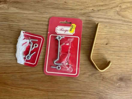 Photo of free Hooks (B437la) #1