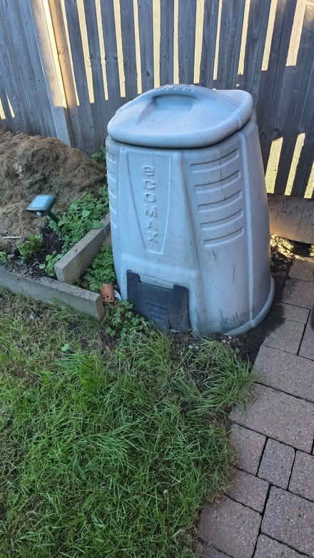 Photo of free Pond liner and Hozelock Ecocel Filter and Pump, compost bin (Cinderhill NG6) #3