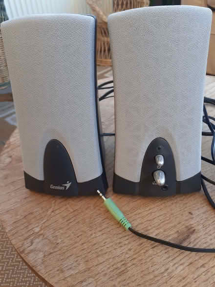 Photo of free Small multimedia hi-fi speakers x2 (Penrith CA11) #1