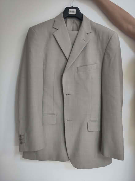 Photo of free Suit #3 (Wingrave HP22) #1