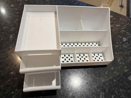 Photo of free Desk tidy/ make up organiser (Marshalswick AL4) #1