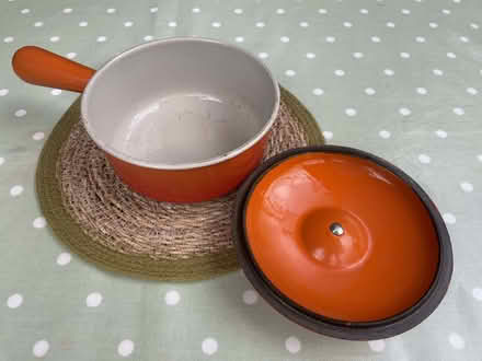 Photo of free Le Creuset Saucepan (Wirksworth DE4) #2