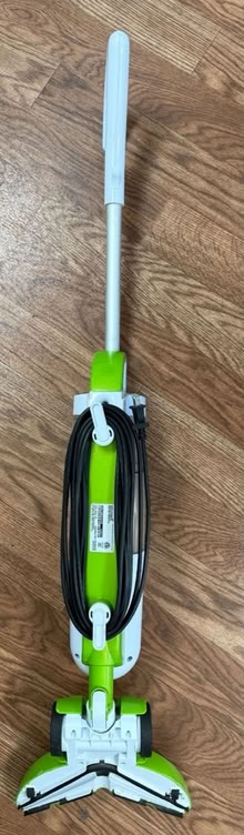 Photo of free Bissell hard floor vacuum cleaner (Valencia Avenue, Sunnyvale) #4
