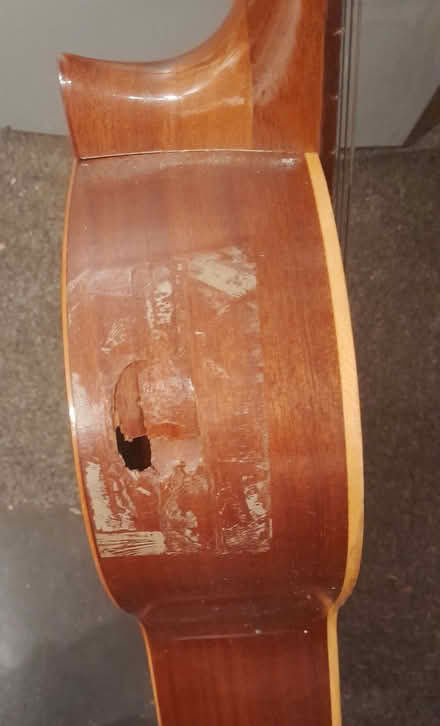 Photo of free Spanish guitar (Holmer Green HP15) #3