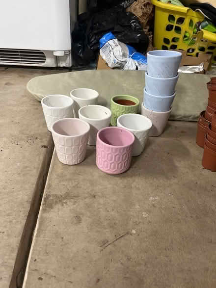Photo of free Little pots (Los Altos on El Monte) #1