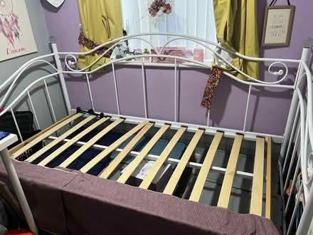 Photo of free White single day bed (Formby L37) #1