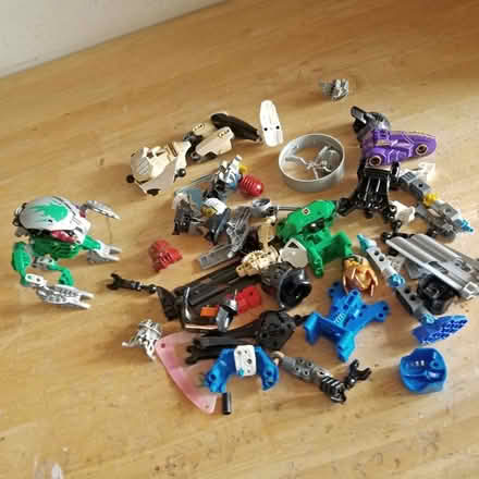 Photo of free LEGO Robot Battle Aftermath (Yonge Eglinton) #1