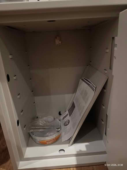 Photo of free Burton Eurovault Aver S2 4E Safe (New Malden KT3) #3