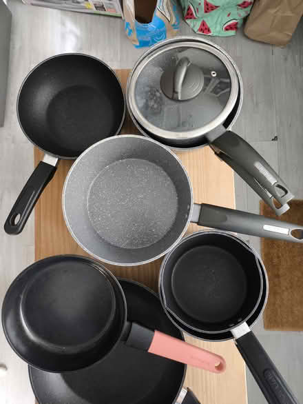 Photo of free Pots and frying pans (N5 Highbury) #2