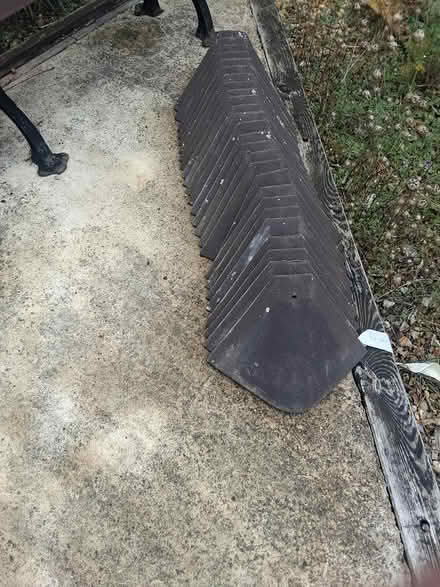 Photo of free Valleys and Bonnets roof tiles (Wootton, near Abingdon OX13) #2