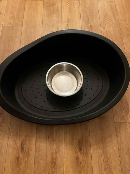 Photo of free Large dog bed, bowl, 6 x raw food (Enfield N21) #2