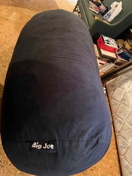 Photo of free BIG JOE brand bean bag set (Cloverland) #3