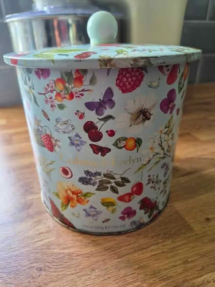 Photo of free Tin - Crabtree & Evelyn (Annscroft SY5) #1