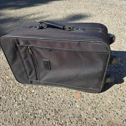 Photo of free Samsonite Luggage (94041) #4