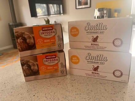 Photo of free Renal cat food (Stenson Derby DE23) #1