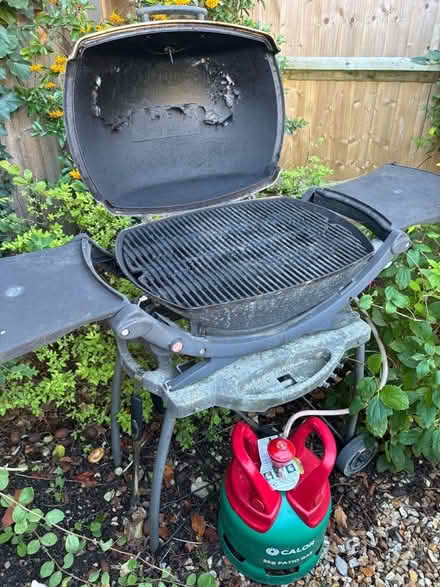 Photo of free gas barbecue (Aston OX18) #2