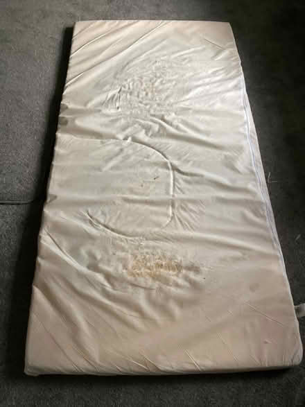 Photo of free Memory foam mattress topper (Upton CH49) #2