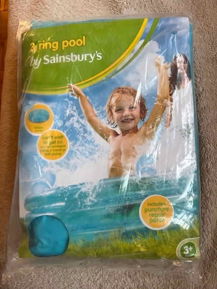 Photo of free Blow-up paddling pool (Hemel, HP3) #1