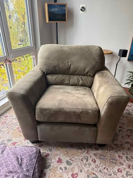Photo of free Comfy chair (Collage gate) #2